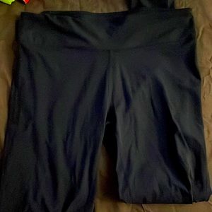LIGHTLY USED FABLETICS